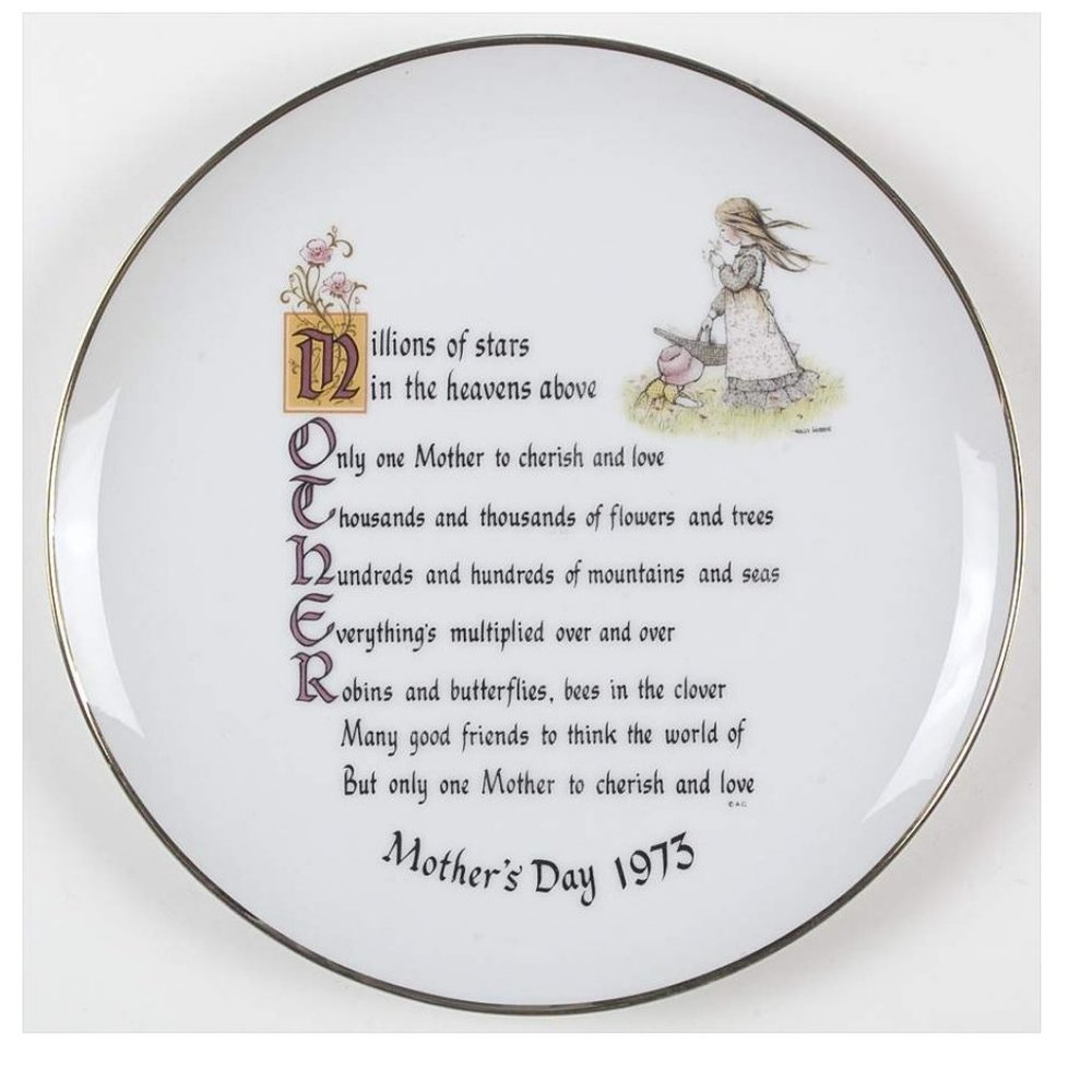 Vtg Mother's Day 1973 Holly Hobbie Plate AMERICA GREETINGS with vtg Plate Hanger